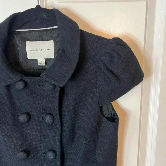 Banana Republic Short Sleeve Blazer - Picture 4 of 10